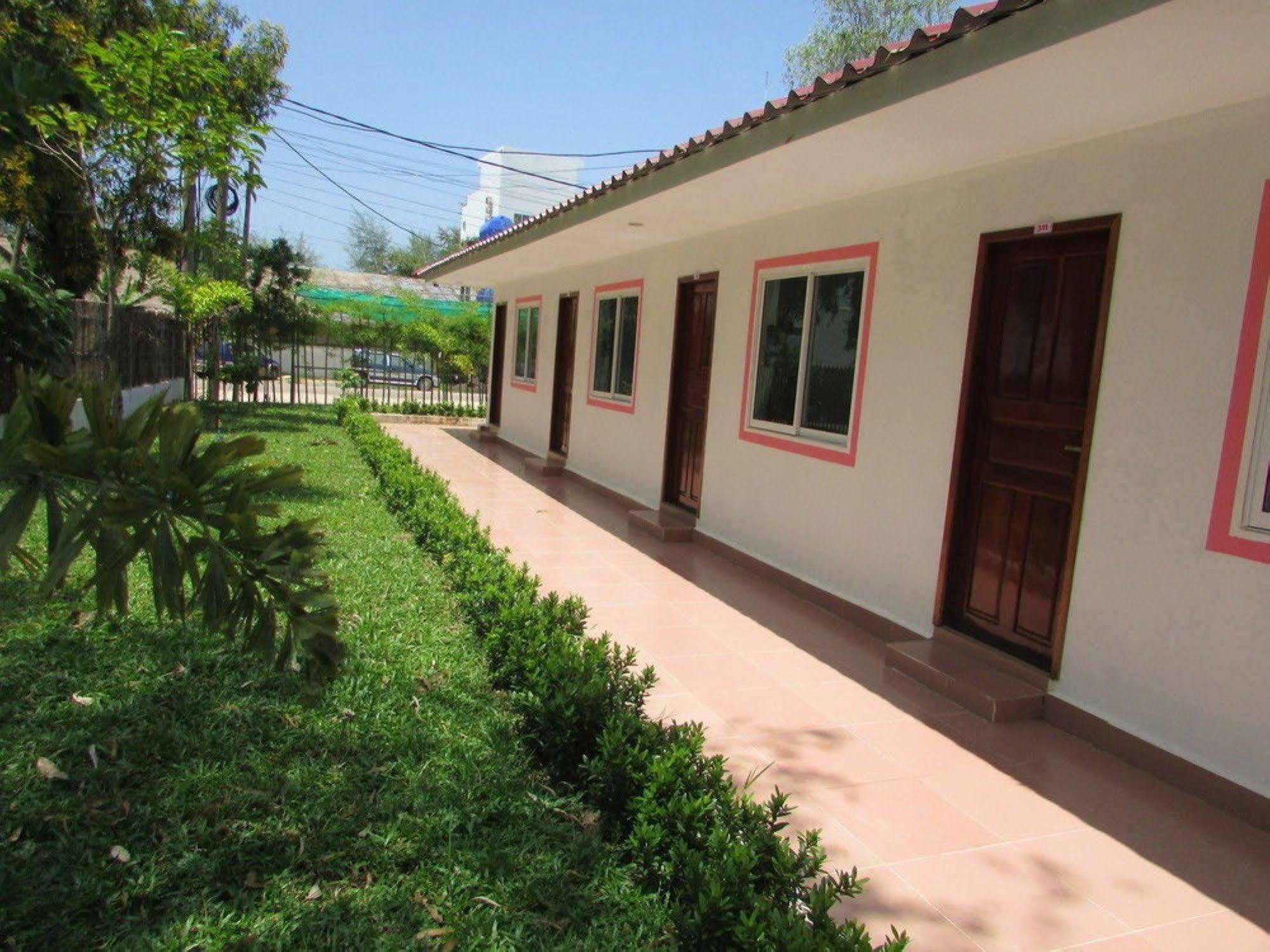 Manita Anna Guesthouse Jullyanna Before Sihanoukville Eksteriør billede